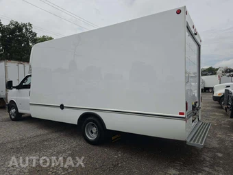 2025 Chevrolet Express 3500 Cutaway 1WT DRW - miniatura 2