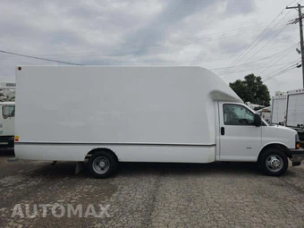 2025 Chevrolet Express 3500 Cutaway 1WT DRW - miniatura 4