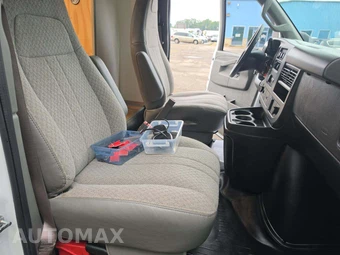 2025 Chevrolet Express 3500 Cutaway 1WT DRW - miniatura 15