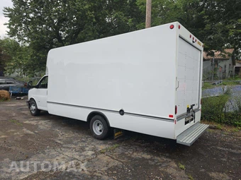 2025 Chevrolet Express 3500 Cutaway 1WT DRW - miniatura 2