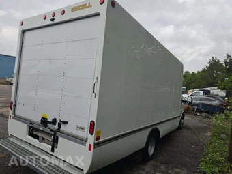 2025 Chevrolet Express 3500 Cutaway 1WT DRW - miniatura 3