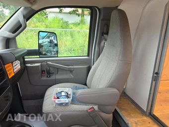2025 Chevrolet Express 3500 Cutaway 1WT DRW - miniatura 12