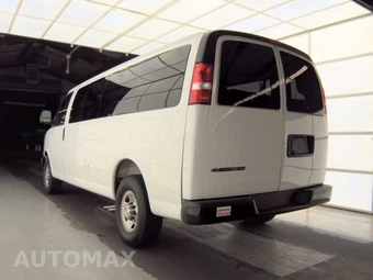 2025 Chevrolet Express 3500 Passenger Van LS 1LS 155.1" WB - miniatura 6
