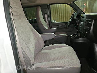 2025 Chevrolet Express 3500 Passenger Van LS 1LS 155.1" WB - miniatura 8