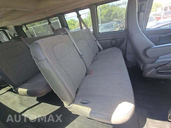 2025 Chevrolet Express 3500 Passenger Van LS 1LS 155.1" WB - miniatura 17