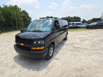 2025 Chevrolet Express 3500 Passenger Van LS 1LS 155.1" WB