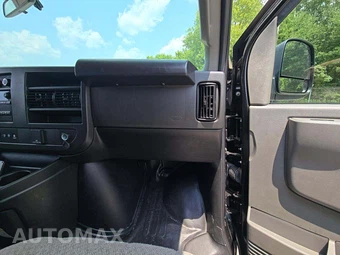 2025 Chevrolet Express 3500 Passenger Van LS 1LS 155.1" WB - miniatura 16
