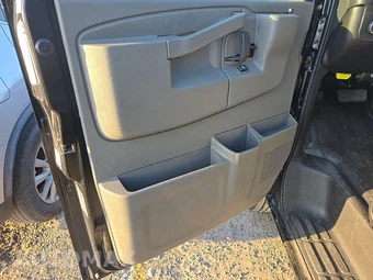 2025 Chevrolet Express 3500 Passenger Van LS 1LS 155.1" WB - miniatura 15