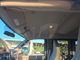 2025 Chevrolet Express 3500 Passenger Van LS 1LS 155.1" WB - miniatura 21