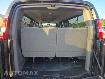2025 Chevrolet Express 3500 Passenger Van LS 1LS 155.1" WB - miniatura 24