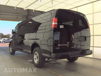 2025 Chevrolet Express 3500 Passenger Van LS 1LS 155.1" WB - miniatura 8