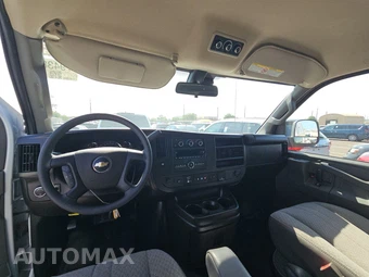 2025 Chevrolet Express 3500 Passenger Van LS 1LS 155.1" WB - miniatura 11