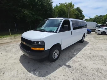 2025 Chevrolet Express 3500 Passenger Van LS 1LS 155.1" WB