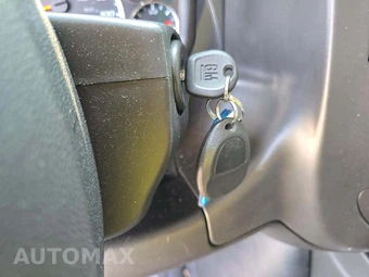 2025 Chevrolet Express 3500 Passenger Van LS 1LS 155.1" WB - miniatura 5