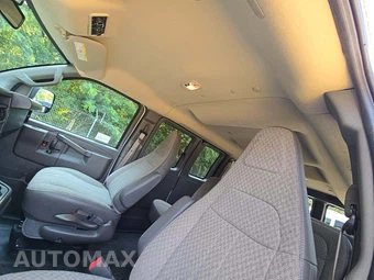 2025 Chevrolet Express 3500 Passenger Van LS 1LS 155.1" WB - miniatura 8