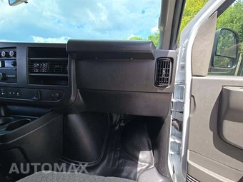 2025 Chevrolet Express 3500 Passenger Van LS 1LS 155.1" WB - miniatura 16