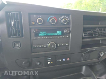 2025 Chevrolet Express 3500 Passenger Van LS 1LS 155.1" WB - miniatura 10