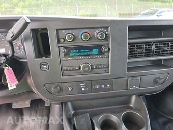 2025 Chevrolet Express 3500 Passenger Van LS 1LS 155.1" WB - miniatura 7