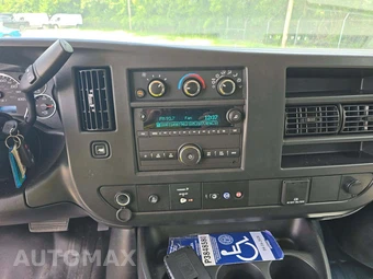 2025 Chevrolet Express 3500 Passenger Van LS 1LS 155.1" WB - miniatura 7