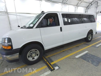 2025 Chevrolet Express 3500 Passenger Van LT 1LT 155.1" WB