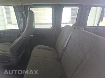 2025 Chevrolet Express 3500 Passenger Van LT 1LT 155.1" WB - miniatura 13