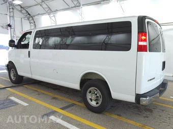 2025 Chevrolet Express 3500 Passenger Van LT 1LT 155.1" WB - miniatura 6