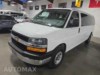 2025 Chevrolet Express 3500 Passenger Van LT 1LT 155.1" WB