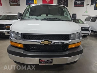 2025 Chevrolet Express 3500 Passenger Van LT 1LT 155.1" WB - miniatura 2