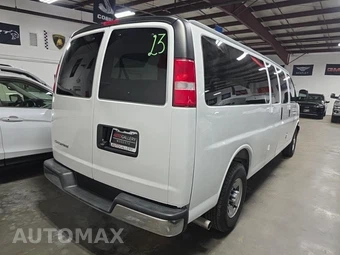 2025 Chevrolet Express 3500 Passenger Van LT 1LT 155.1" WB - miniatura 4