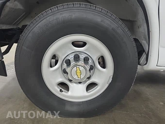 2025 Chevrolet Express 3500 Passenger Van LT 1LT 155.1" WB - miniatura 8