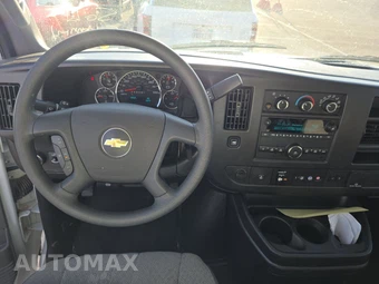 2025 Chevrolet Express 3500 Passenger Van LT 1LT 155.1" WB - miniatura 11