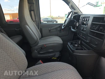2025 Chevrolet Express 3500 Passenger Van LT 1LT 155.1" WB - miniatura 8