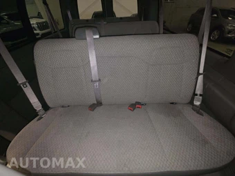 2025 Chevrolet Express 3500 Passenger Van LT 1LT 155.1" WB - miniatura 13