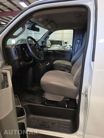 2025 Chevrolet Express 3500 Passenger Van LT 1LT 155.1" WB - miniatura 6