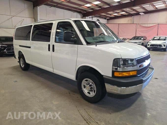 2025 Chevrolet Express 3500 Passenger Van LT 1LT 155.1" WB - miniatura 4