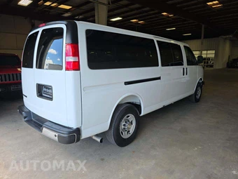 2025 Chevrolet Express 3500 Passenger Van LT 1LT 155.1" WB - miniatura 3