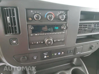 2025 Chevrolet Express 3500 Passenger Van LT 1LT 155.1" WB - miniatura 17