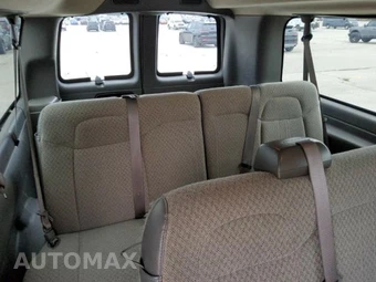2025 Chevrolet Express 3500 Passenger Van LT 1LT 155.1" WB - miniatura 8