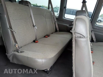 2025 Chevrolet Express 3500 Passenger Van LT 1LT 155.1" WB - miniatura 9