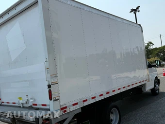 2025 Chevrolet Express 4500 Cutaway 2WT DRW 177.0" WB - miniatura 13