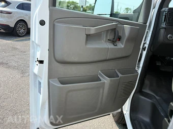 2025 Chevrolet Express 4500 Cutaway 2WT DRW 177.0" WB - miniatura 15