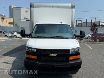 2025 Chevrolet Express 4500 Cutaway 2WT DRW 177.0" WB - miniatura 2