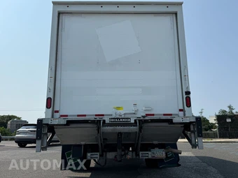 2025 Chevrolet Express 4500 Cutaway 2WT DRW 177.0" WB - miniatura 8