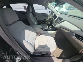 2025 Chevrolet Malibu LS 1LS – miniatura 8