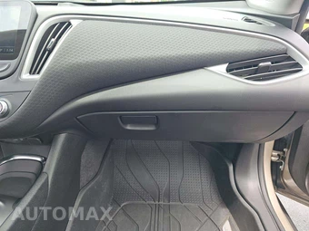 2025 Chevrolet Malibu LT 1LT – miniatura 18