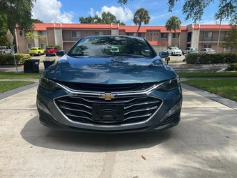 2025 Chevrolet Malibu LT 1LT - miniatura 2