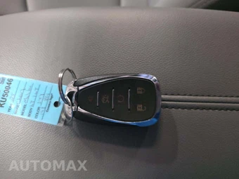 2025 Chevrolet Malibu LT 1LT – miniatura 8