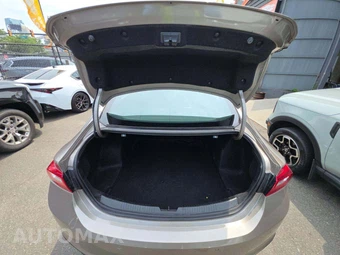 2025 Chevrolet Malibu LT 1LT – miniatura 14
