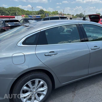 2025 Chevrolet Malibu LT 1LT - miniatura 4