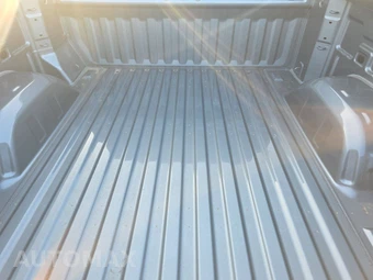 2025 Chevrolet Silverado 1500 Custom Crew Cab Short Bed 1CX - miniatura 16
